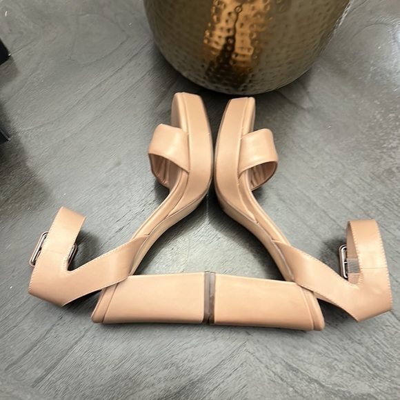 Jaselle Platform High Heel Sandal - Picture 7 of 13